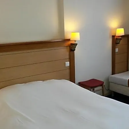 Hotell The Originals Artyster Ferrand 3*