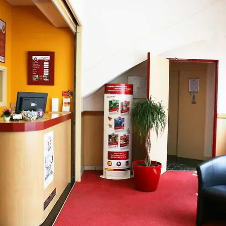 The Originals Artyster Ferrand Hotell