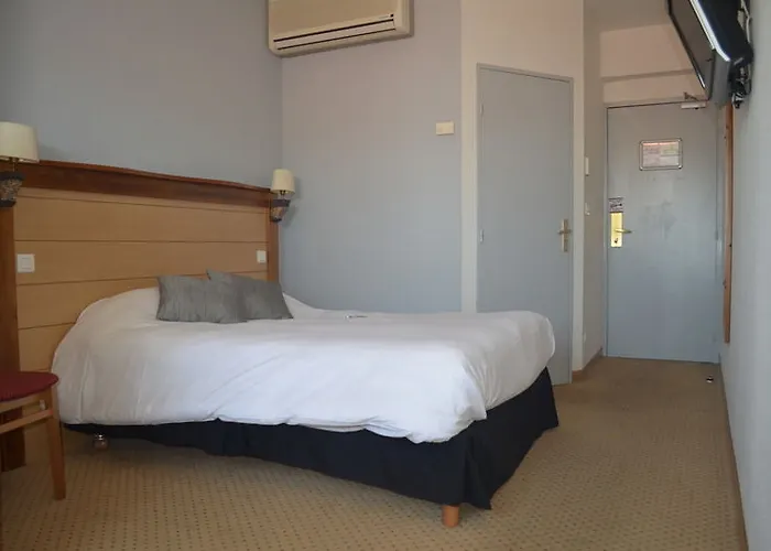 Hotell The Originals Artyster Ferrand 3*